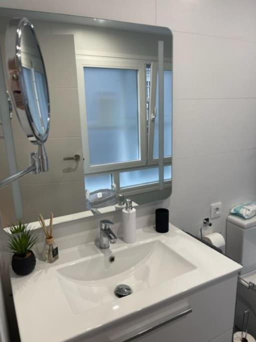 Precioso, Barrio Magdalena Apartment Ferrol Luaran gambar